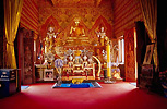 wn�trze �wi�tyni buddyjskiej w Chiang Mai